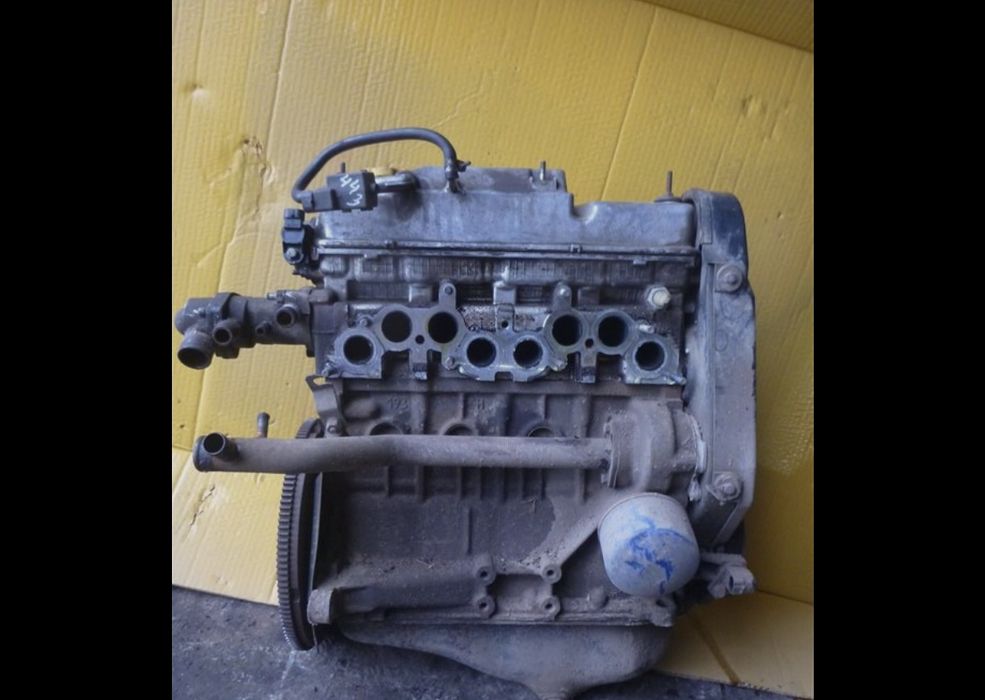 8 клапоновый двигатель ваз 2114, в хорошем состоянии