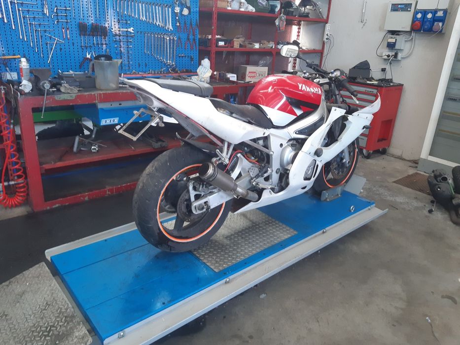 Ямаха Р6 99-04,04-05(yamaha R6)-на части