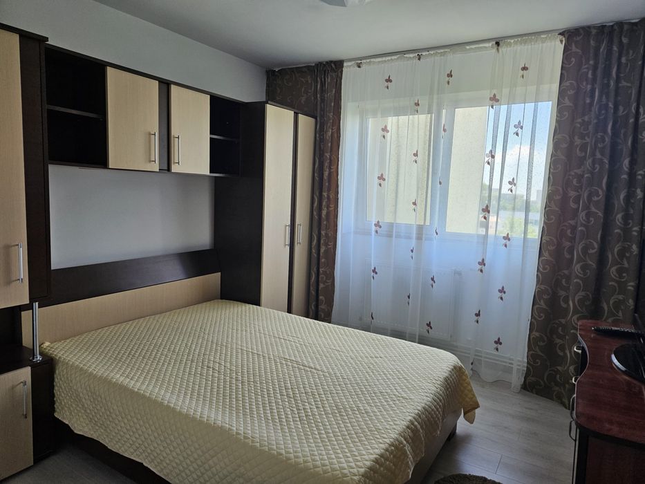 Inchiriez apartament