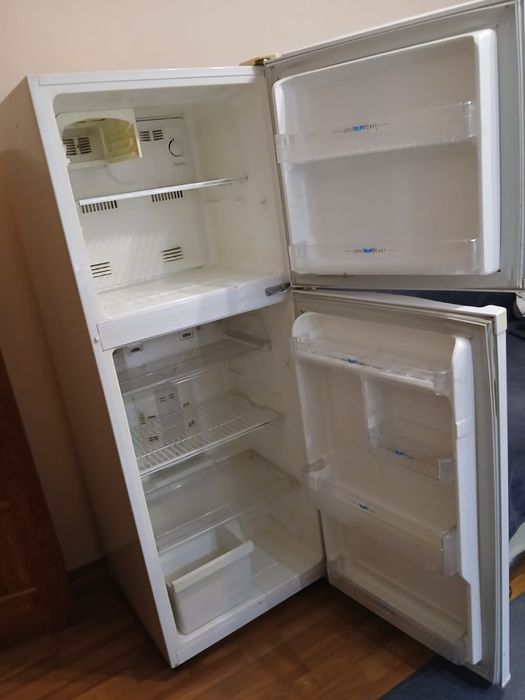 Холодильник Samsung