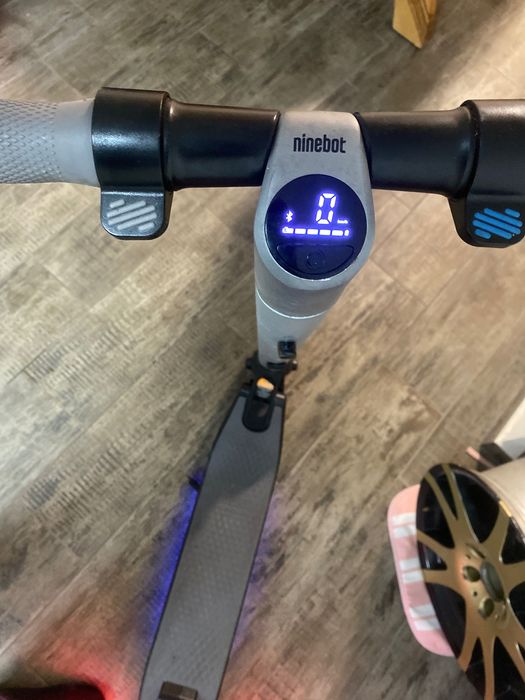 Vând Trotinetă electrică