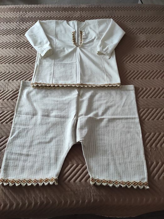 Автентични риза и долнище