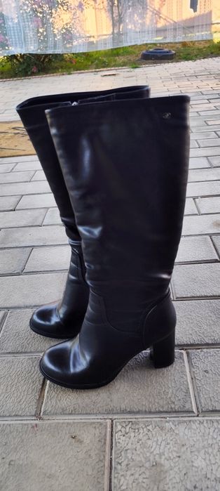 Продам сапоги женские