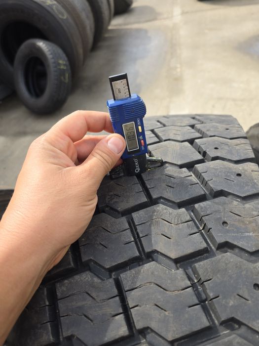 Anvelope de tractiune 295-80r22.5 On/Off