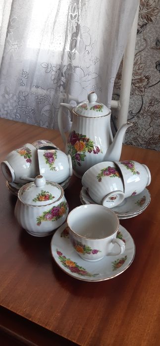 Продам  чайный сервиз