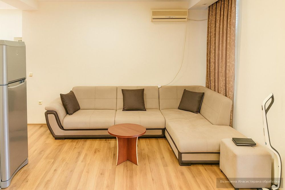 Тристаен апартамент под наем в жк. Христо Смирненски