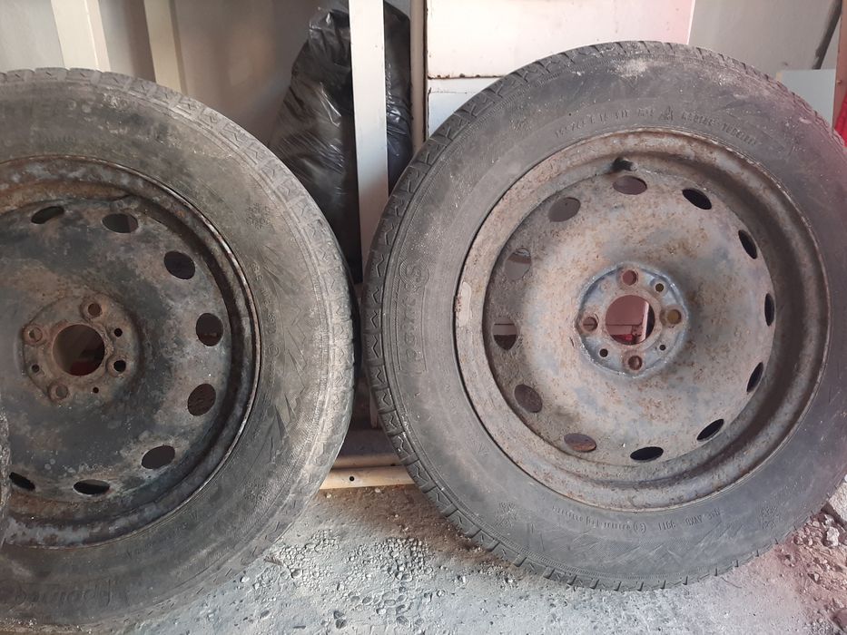 Roti R15 tabla cu cauciucuri iarna