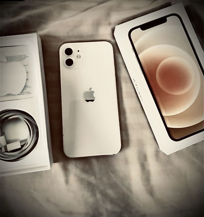 Продам apple 12(128)