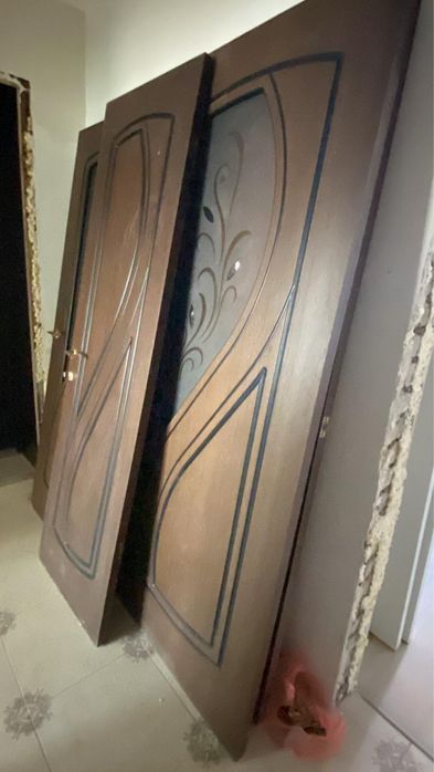 Продам межкомнатные двери б/у в отличном сост