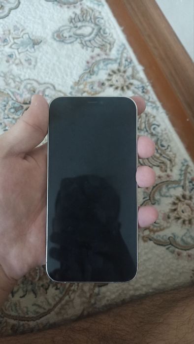 Продается Iphone 12 pro 79%емксоть белового цвета