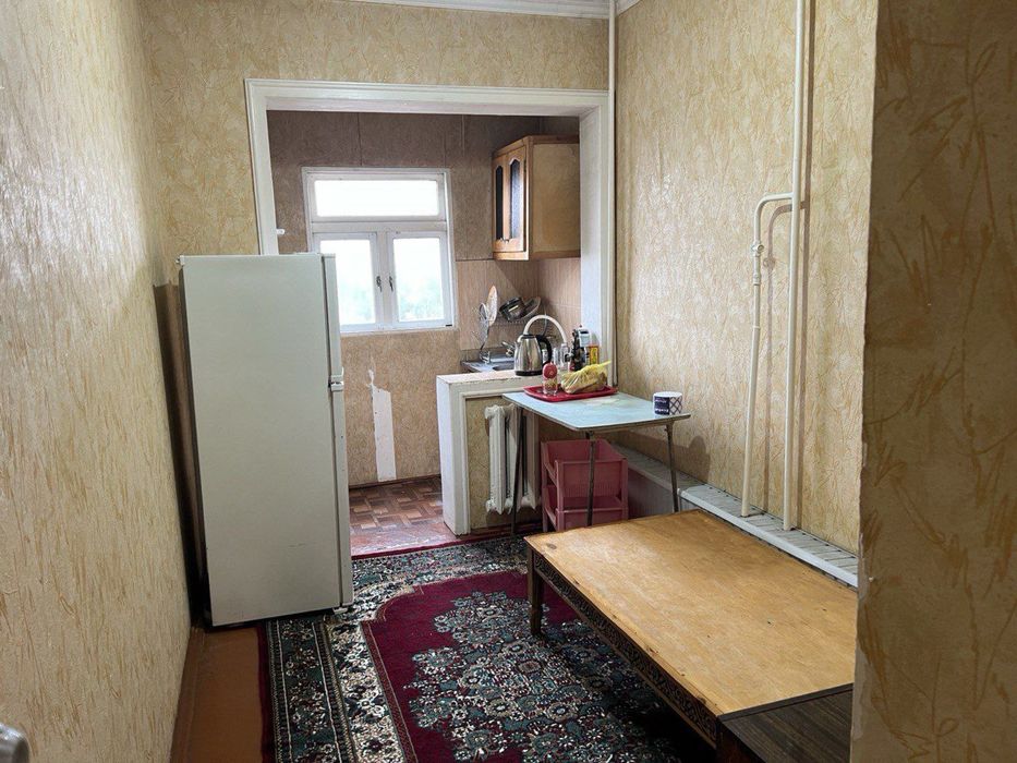 Qoraqamich 2/4 3 honali 6 etaj 9 etajka srochno sotiladi