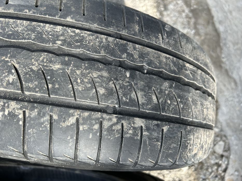 Два колеса баллона резины