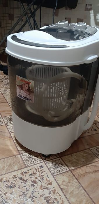 Продам стиральную машинку