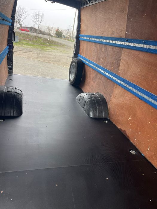 Iveco Daily 35C210 Lung 2018 3.0 E6 210 CP CLIMA 3.5T cat.B