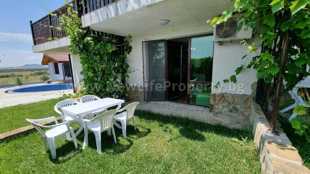 3 таунхауас без такса поддръжка в с. Кошарица