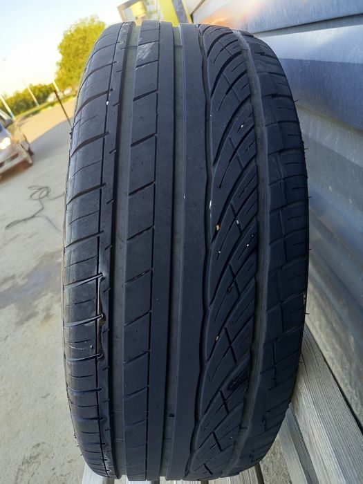 Продам шины 2 шт 235/55/19