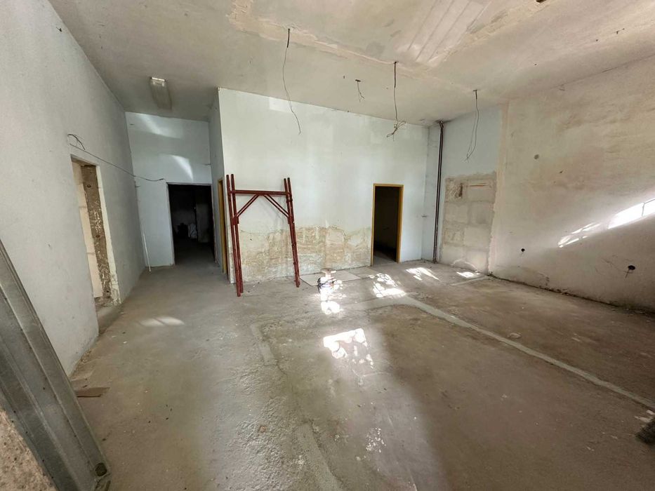 Продава се Магазин в Пловдив, Гагарин - 410 кв.м за 899 €/кв.м - Снимка #20