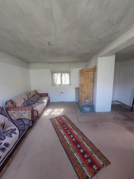Proprietate 2.755 mp intravilan, casă P+1 din beton armat, 4 CF-uri actualizate – Ineu, Dealul Viilor