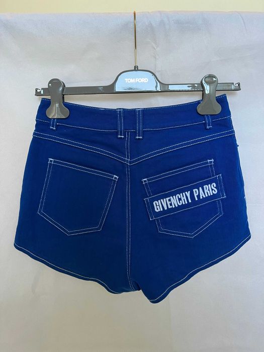 Givenchy сини дънкови къси панталонки размер 38