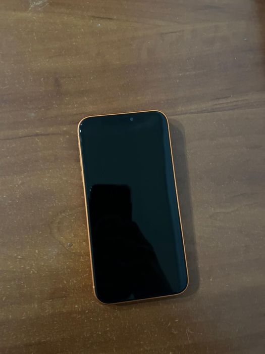 Айфон 11  64 память