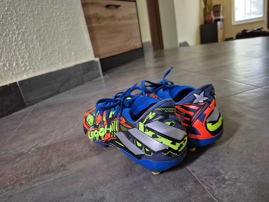 Футболен комплект обувки - 3 броя