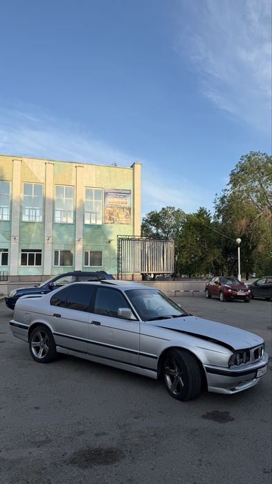 Продам Bmw E34 525