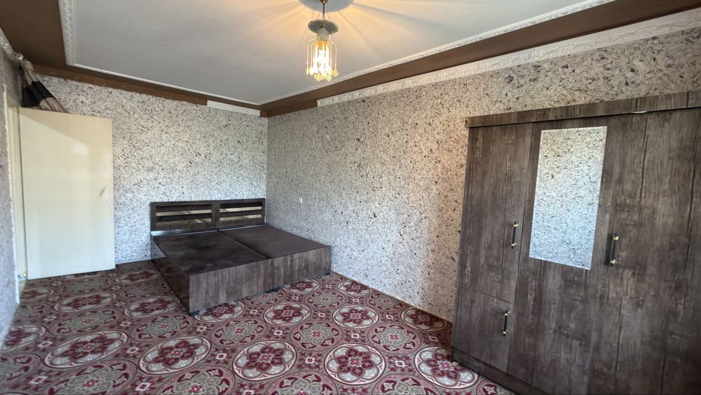 Zudlik bilan fargona shaxar frunze massifda kv ijaraga beriladi