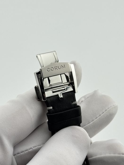 Наручные часы Corum Admirals Cup Legend