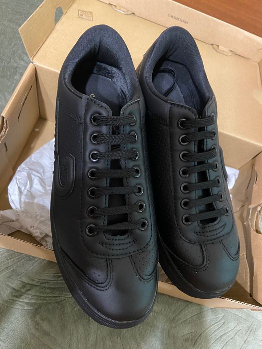 Обувки на cruyff