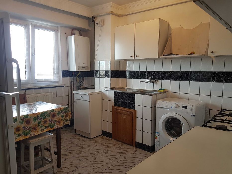 IEFTIN - Apartament cu 2 camere in Fratii Golesti