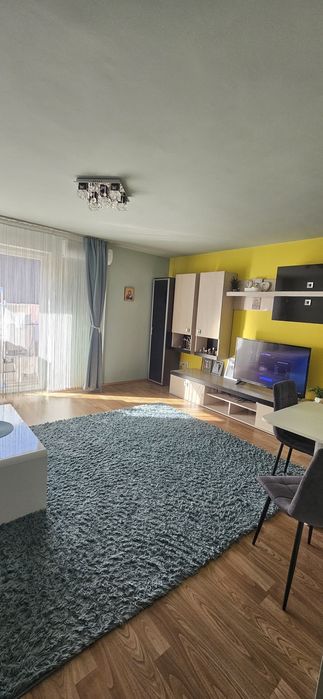Pf Vand apartament 2 camere Intre Lacuri