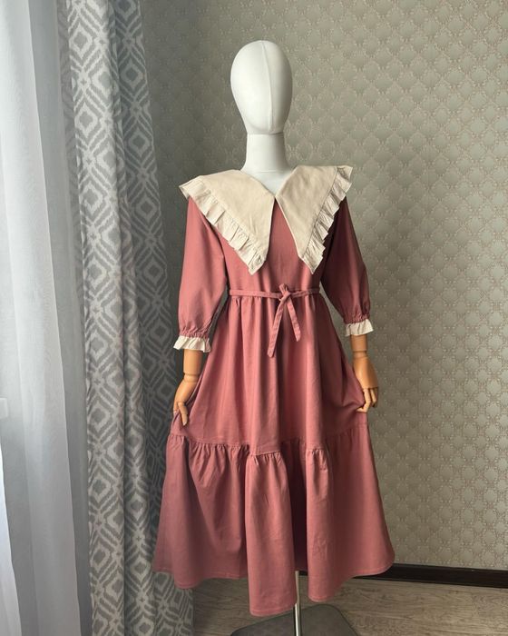 Платье новое из льна с воротником