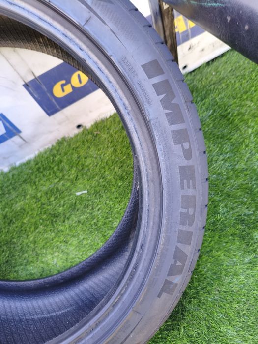 255 40 19 Pirelli Imperial