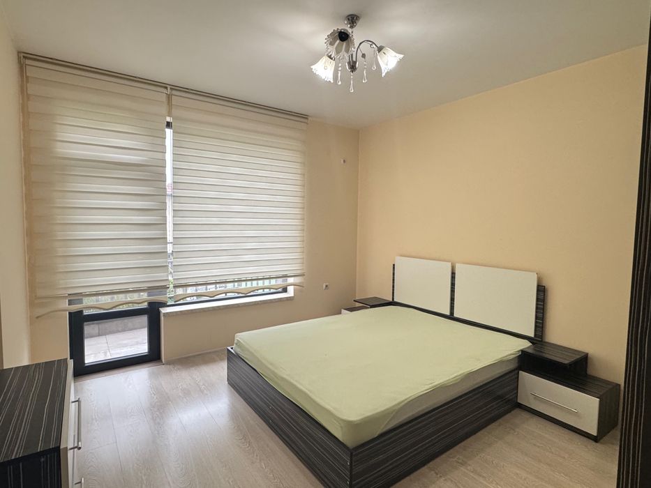 Дава се под наем Двустаен апартамент в Търговище, Център - 60 кв.м за 331.5 € - Снимка #2