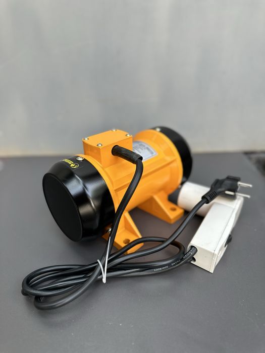 Плашадочний vibrator plashatichni вибраторь