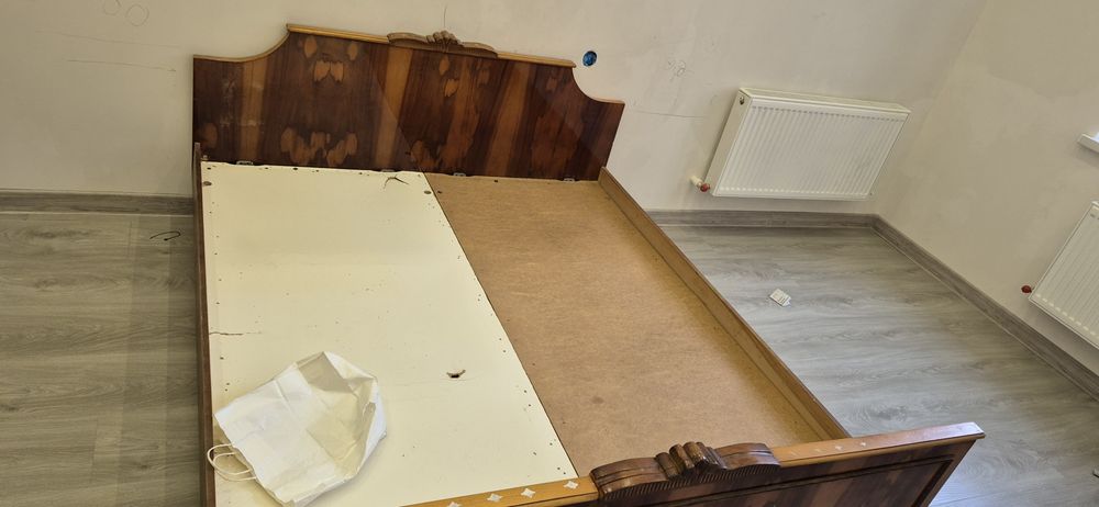 Продаётся спальный гарнитур, дерево. В нормальном  срчиоянии,