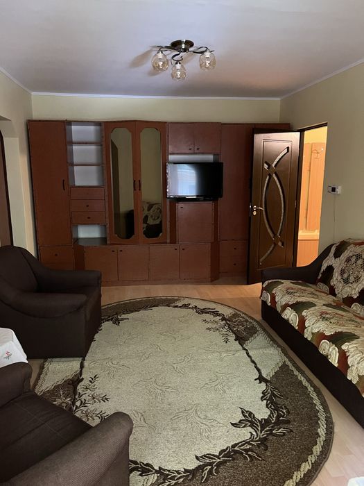 Inchiriez apartament 2 camere