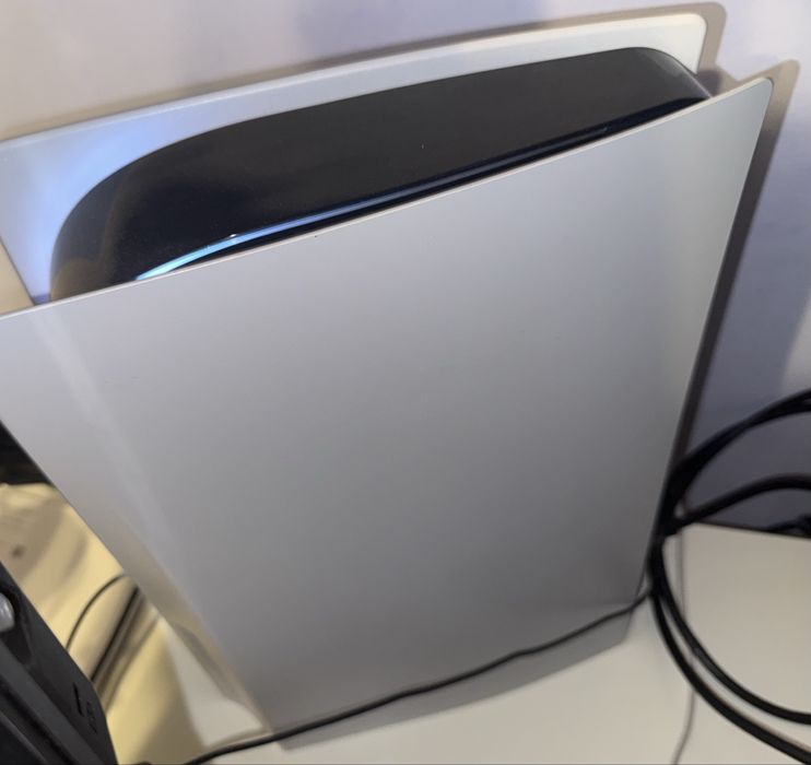 продам Playstation 5