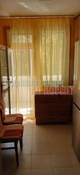 Дава се под наем Тристаен апартамент в Варна, Лятно кино Тракия - 80 кв.м за 408 € - Снимка #3