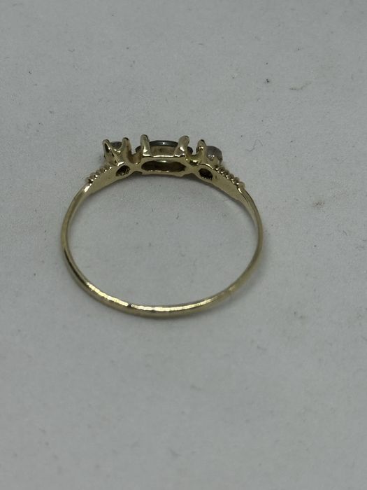 златен дамски пръстен 1.2гр 14к 585