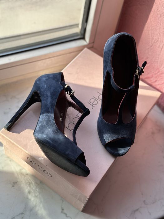 Замшевые туфли Pier Lucci