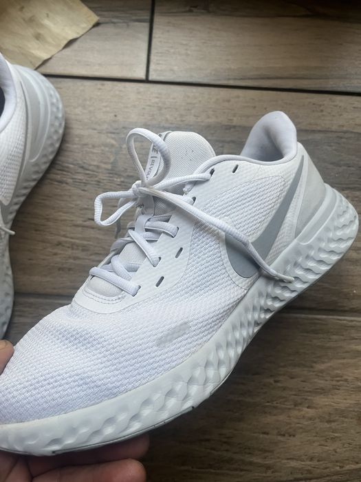Nike revolution 5 46номер