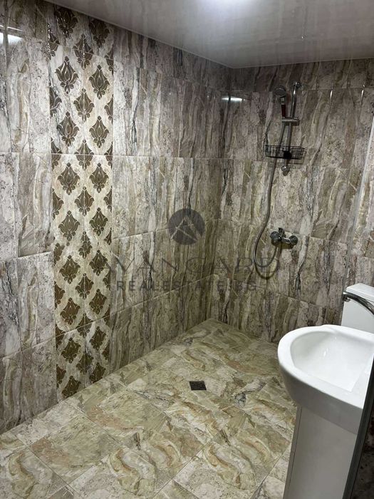 Продава се Тристаен апартамент в Пловдив, Център - 145 кв.м за 1970 €/кв.м - Снимка #8