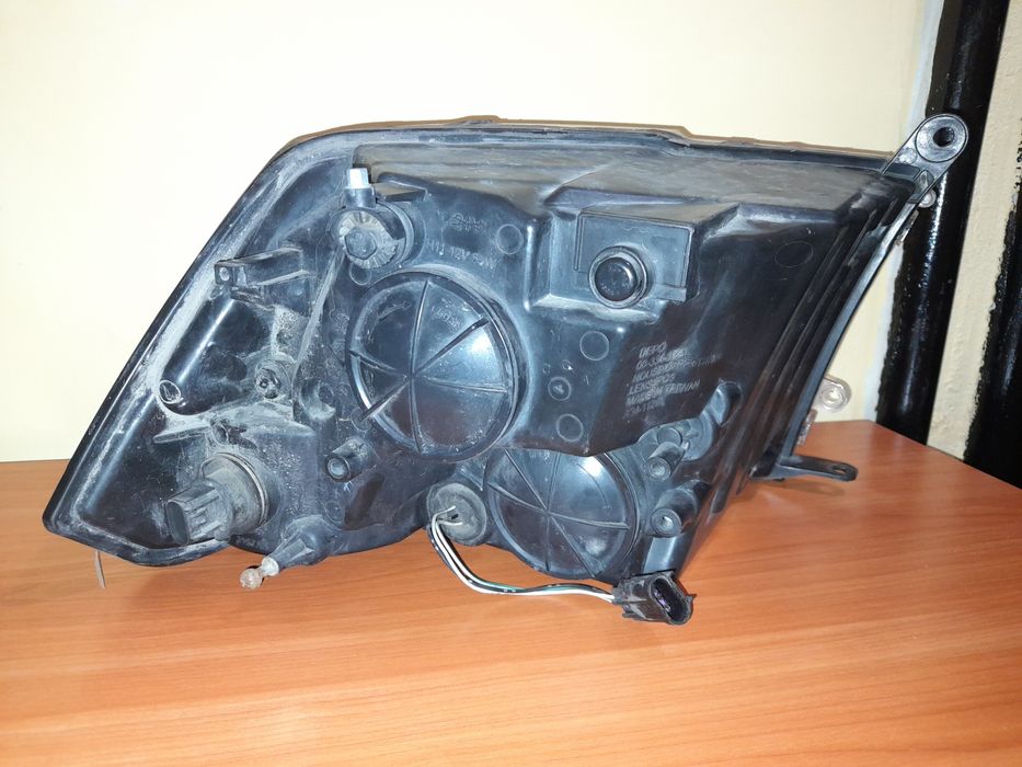 Фар(ляв) за Dodge Ram/Додж Рам 1500 4-та генерация.