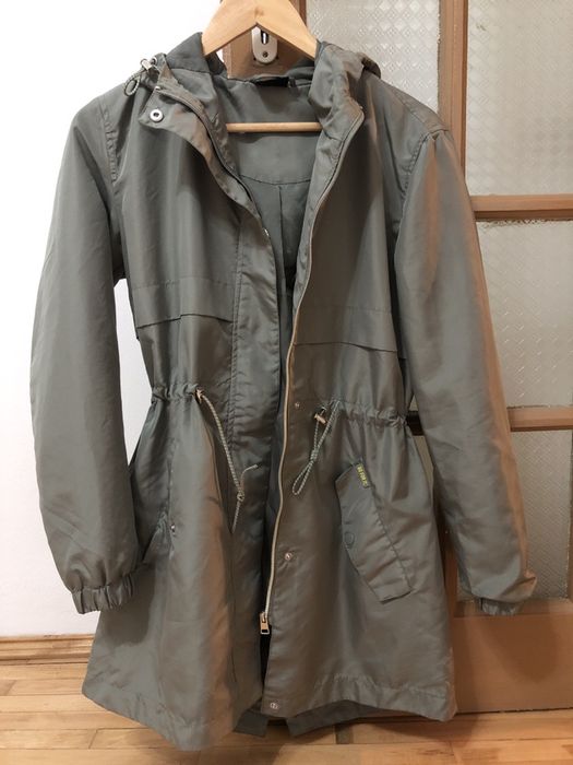 Geaca de fas, ca noua——————