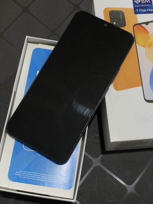 Срочно продается телефон Honor x5 32/2 гб есть уступки