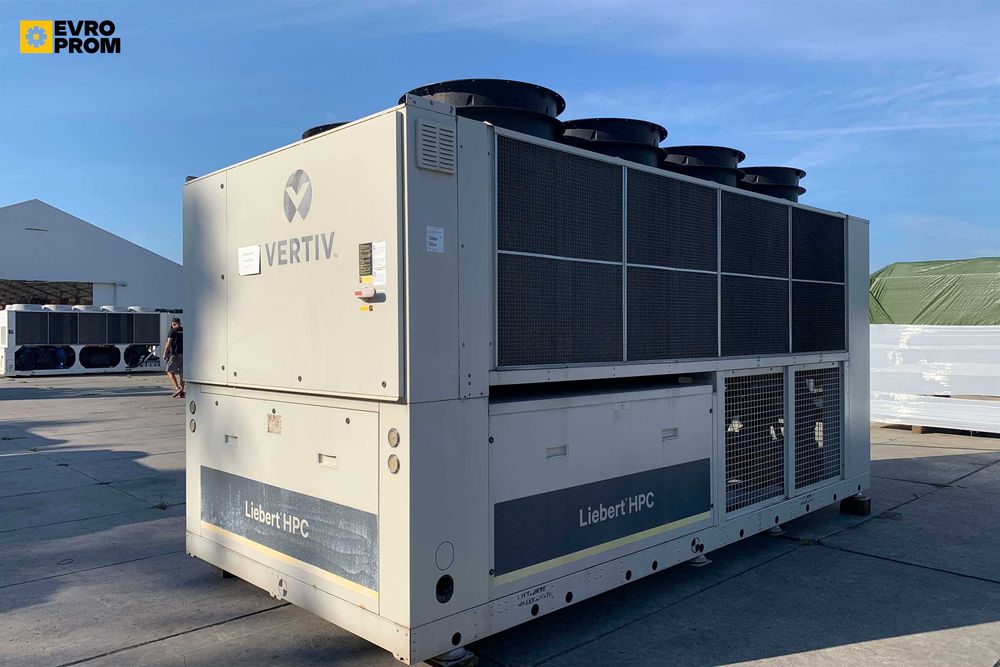 Chiller răcit cu aer LIEBERT FL4039 – 396 kW | chiller 400 kw pret | Freecooling | Modul hidraulic | Second hand