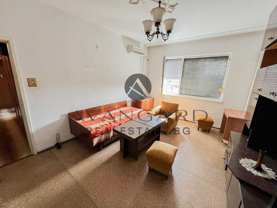 оф.25643 Двустаен с три отделни стаи/ Изгрев