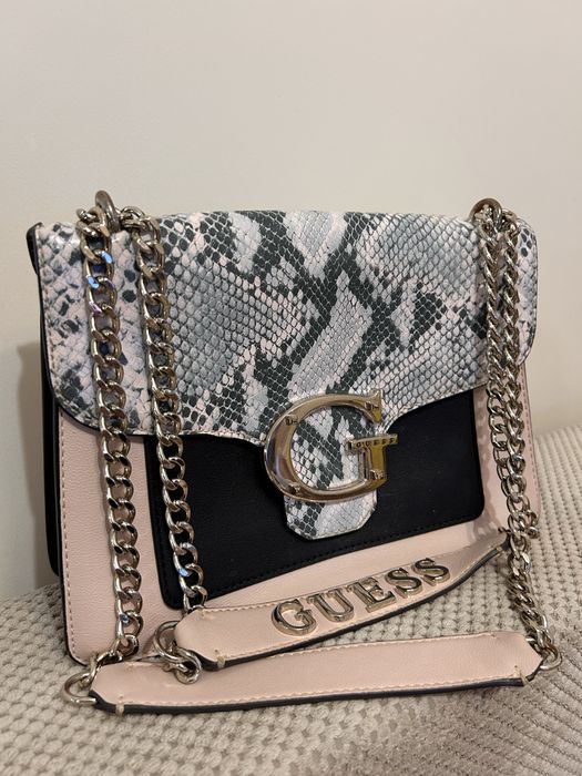 Чанта Guess розова