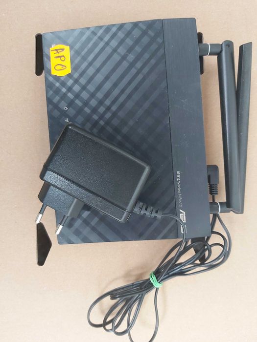 Router wireless ASUS RT-N12